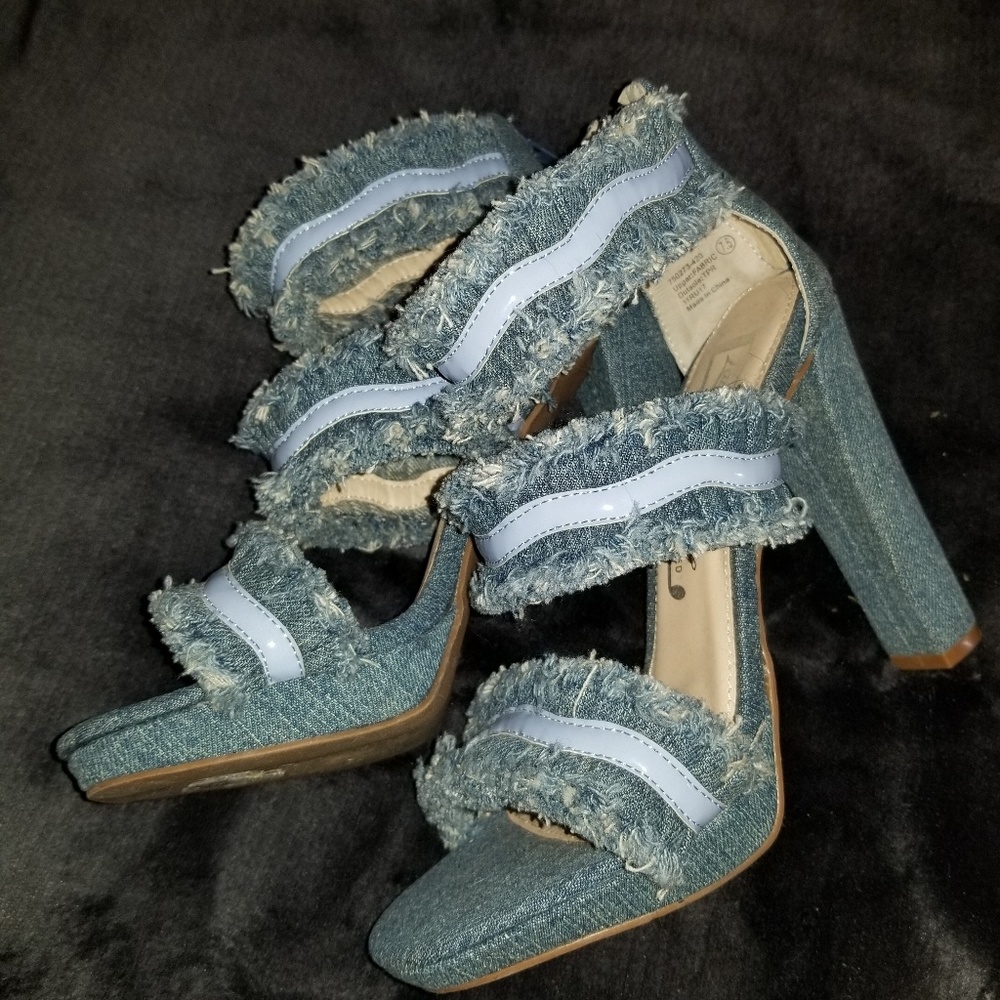 High heels - Picture 3 of 6